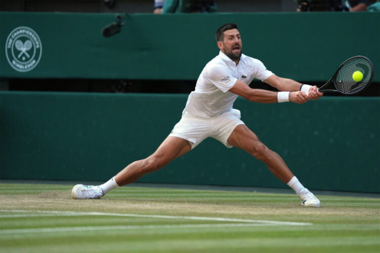 Djokovic reaches Wimbledon semifinals